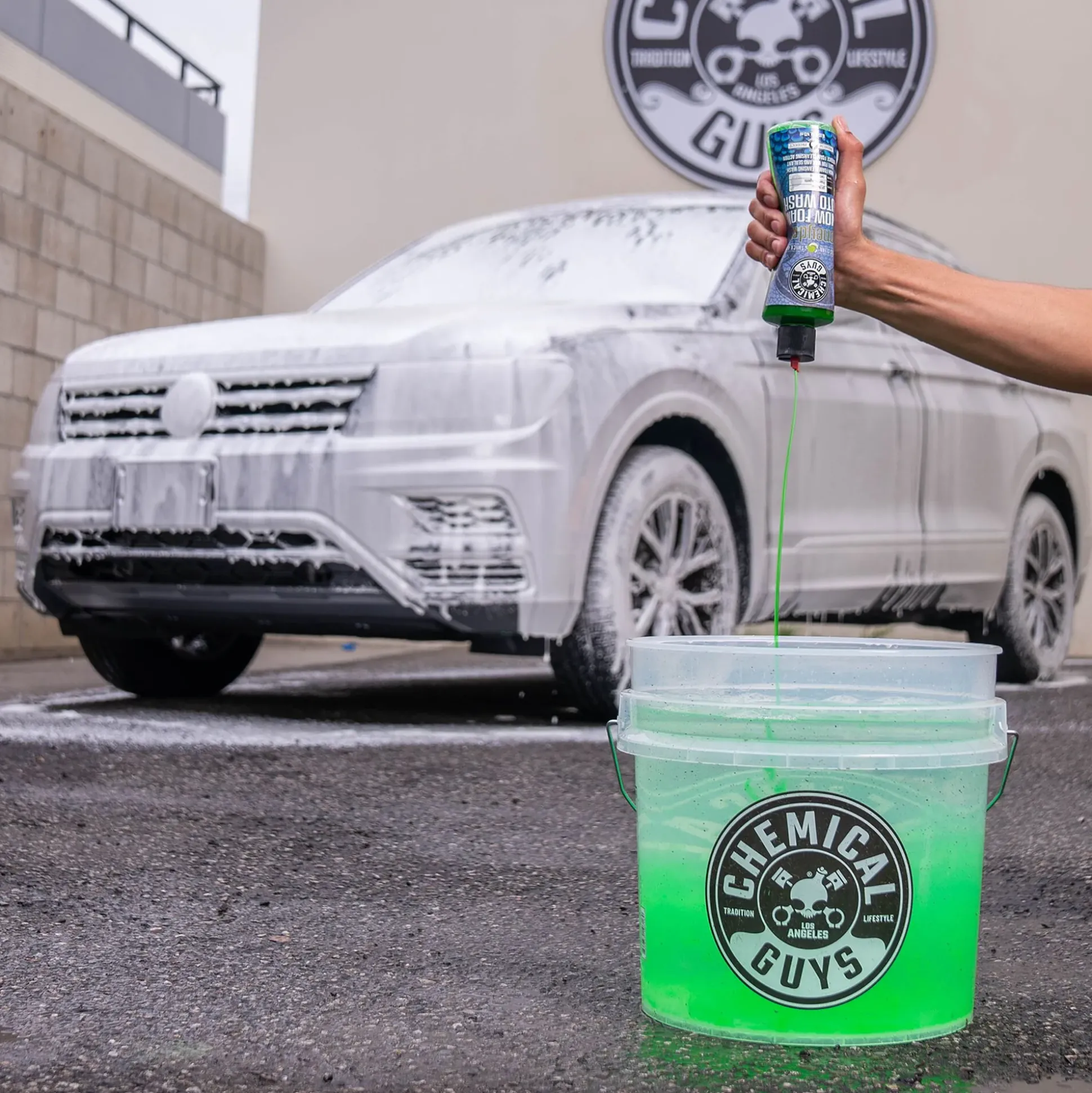 Heavy Duty Ultra Clear Detailing Bucket, 4.25 Gal
