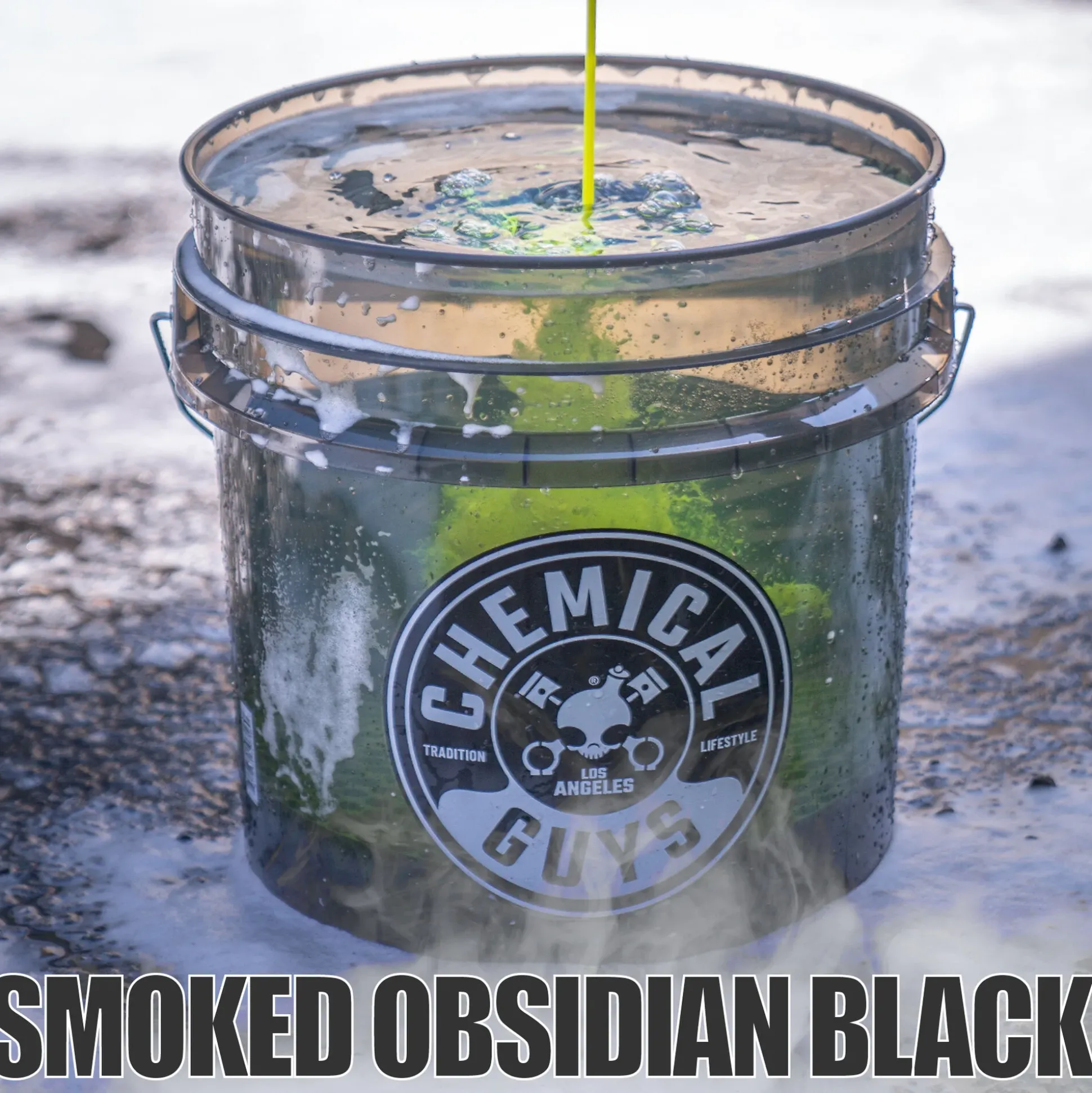 Heavy Duty Ultra Clear Detailing Bucket, 4.25 Gal, Smoked Obsidian Black
