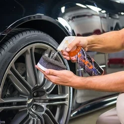 Hybrid V07 Optical Select Wet Tire Shine and Trim Dressing