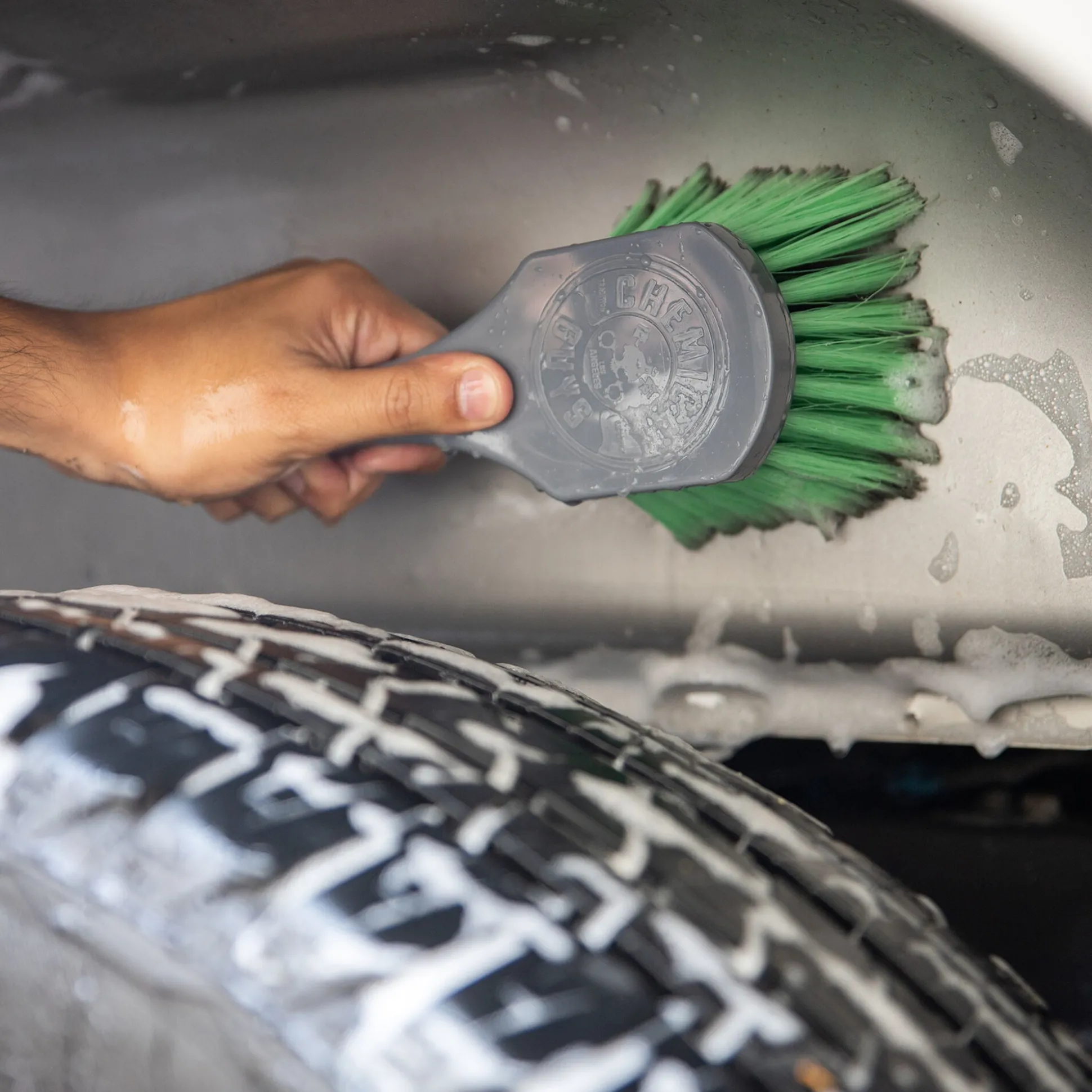 Wheelie All Exterior Surface And Wheel Brush